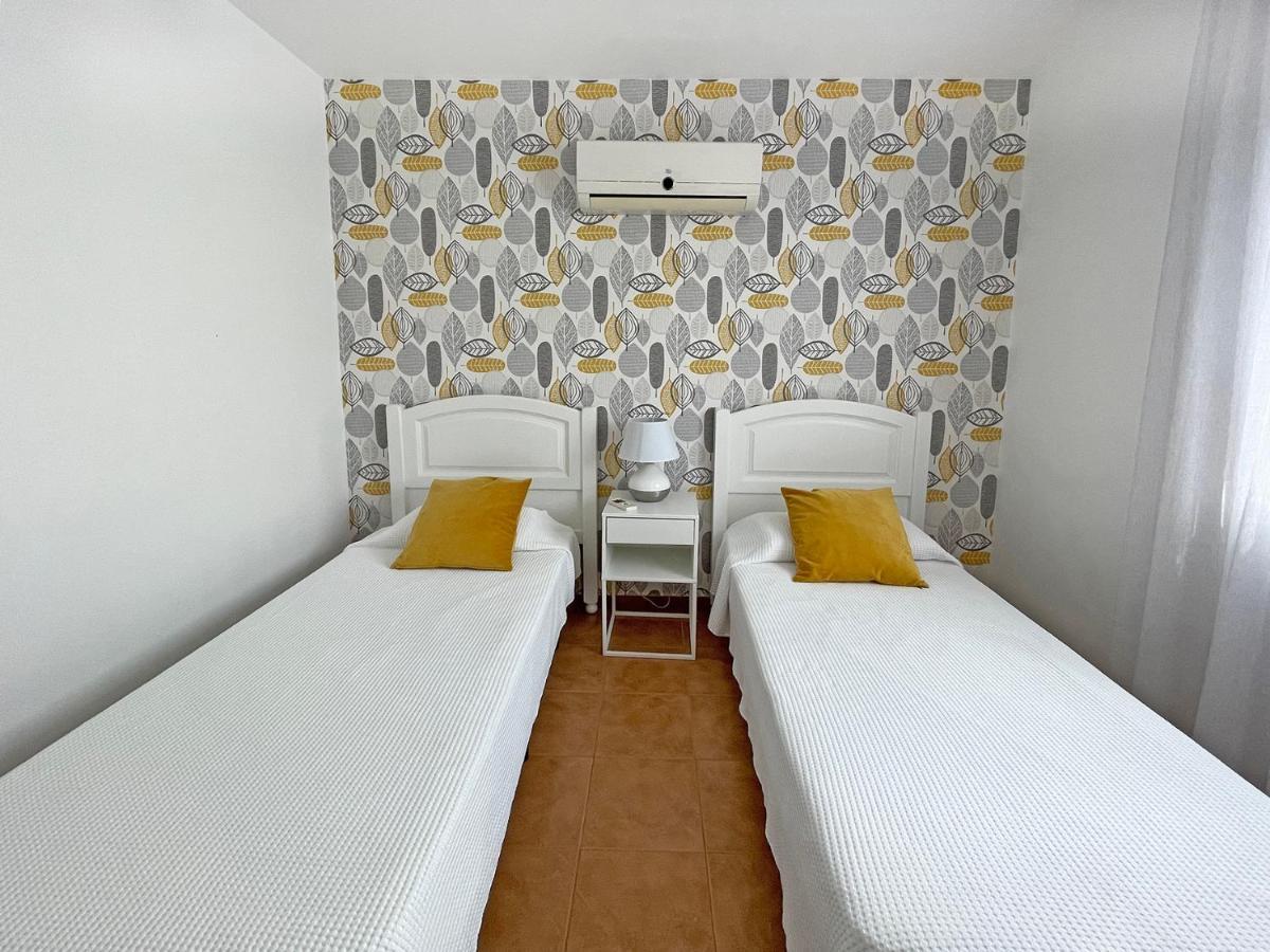 Villa Charlotte 蒂亚斯 外观 照片